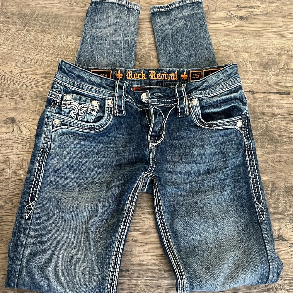 Womens Rock Revival jeans. Skinny leg size 25.